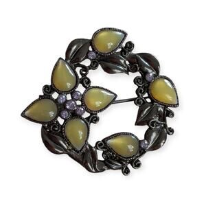 Vintage 1928 Jewelry Green Lucite & Rhinestone Petite Brooch Pin
